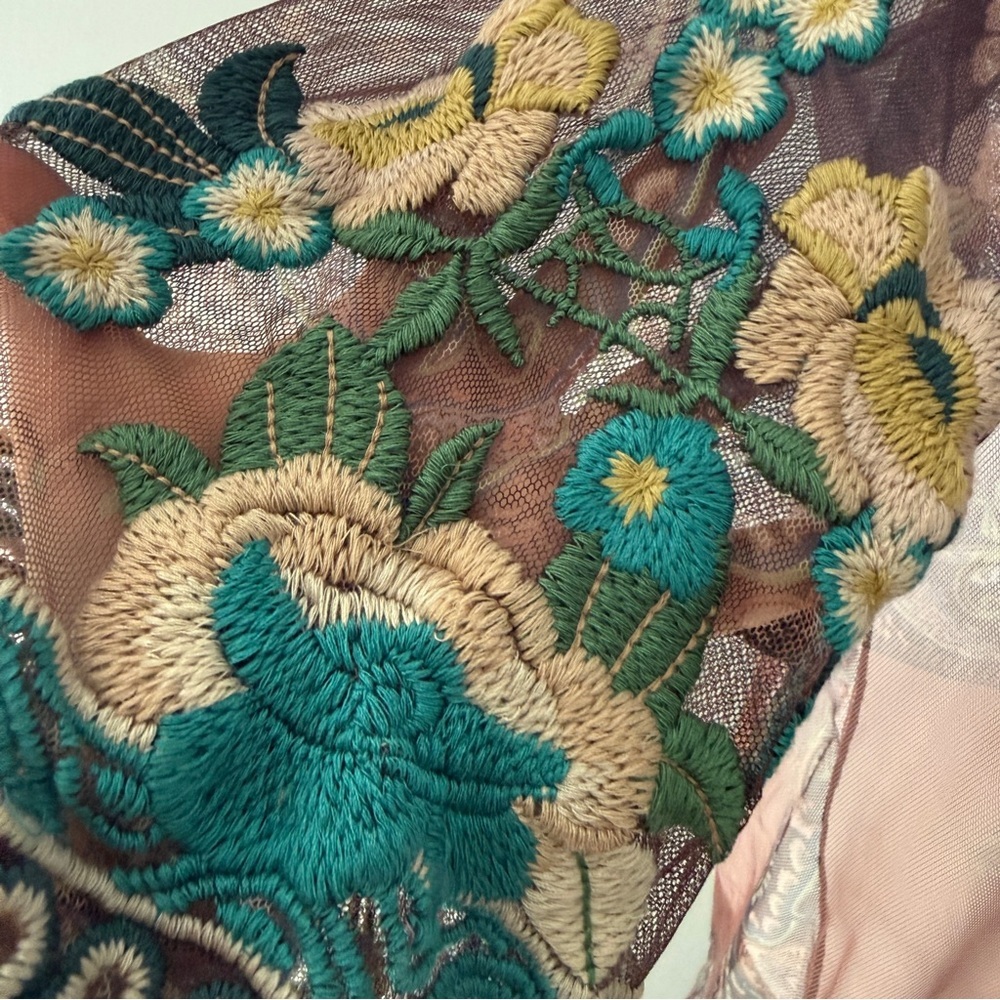 Johnny Was Biya  Renley Mesh Sheer Top with Floral Embroidery Medium no slip - Picture 4 of 13